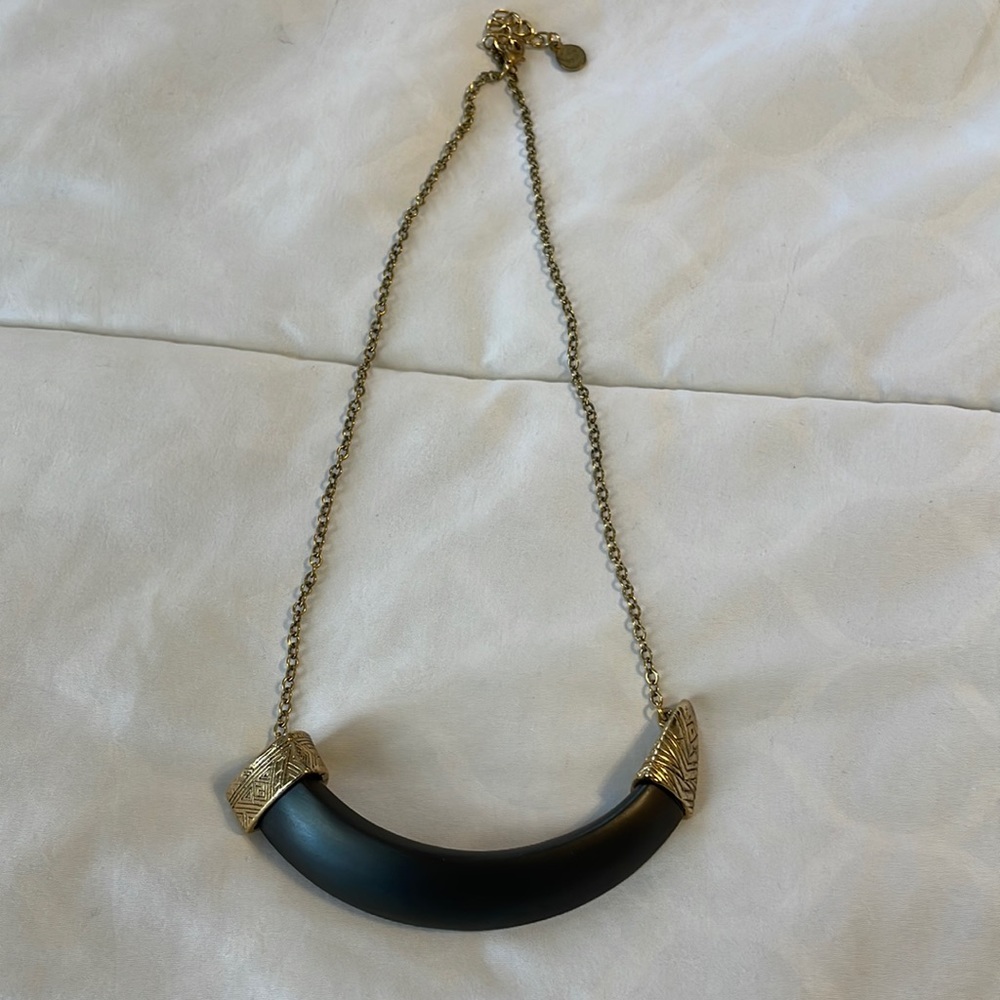 House of Harlow horizontal horn necklace